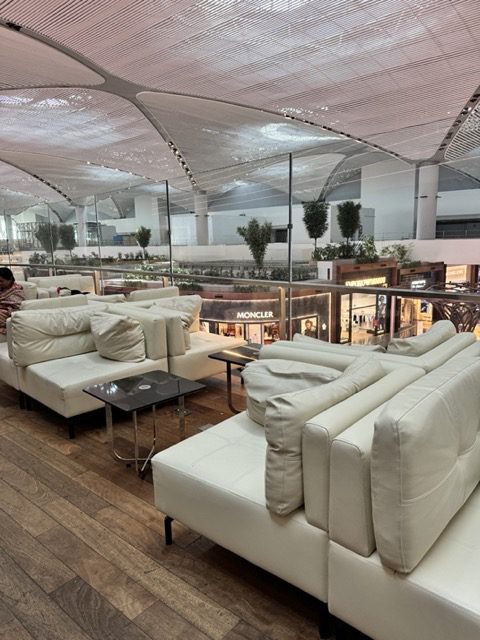 turkish airlines lounge istanbul airport lounge area