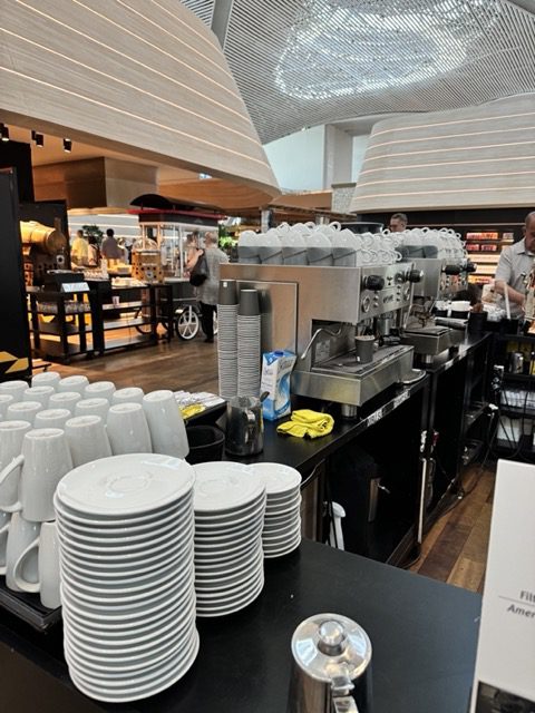 turkish airlines lounge istanbul airport coffee area