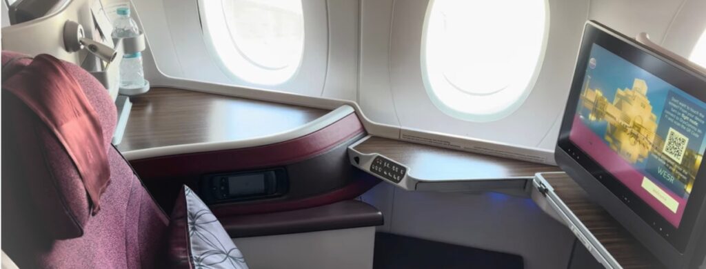 Diamond business seat window Qatar A350 900