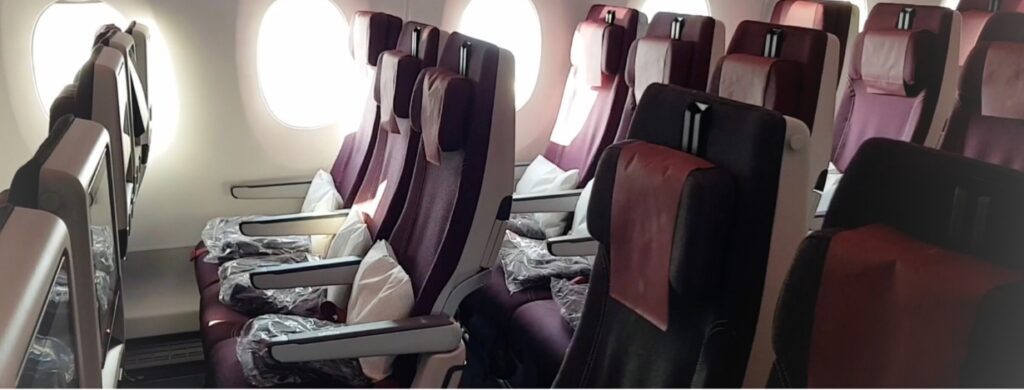 Qatar a350 900 economy class Seat map