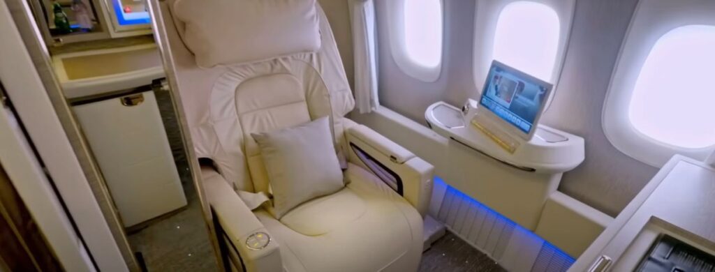 Emirates Airlines Boeing 777-300ER Seat Map