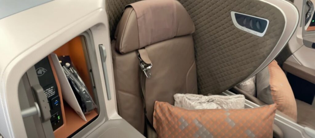 Singapore Airlines A350 900 Business Class Seat Map